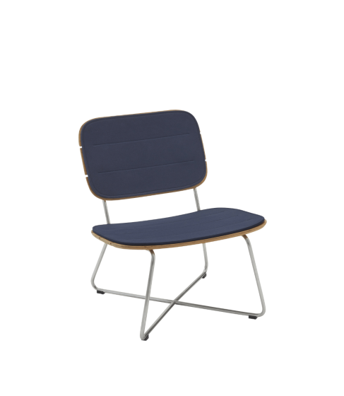 Lilium Lounge Chair mit Kissen