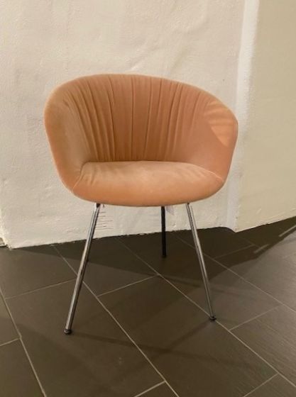 AAC27 Soft  Lola Chair (Stuhl)